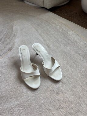 Zara Cream Leather Open-Toe Slide Mules kitten heel